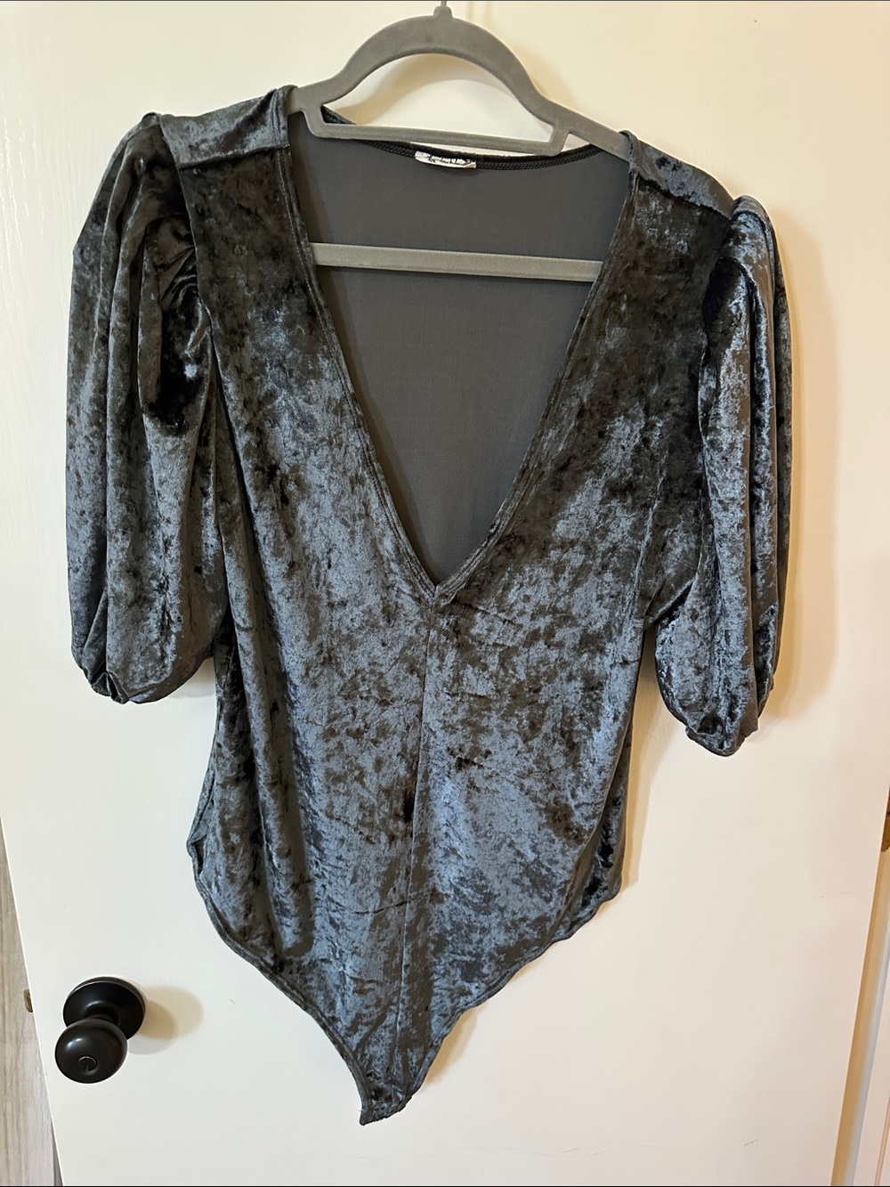Velvet Deep V Puff-Sleeve Bodysuit - blue